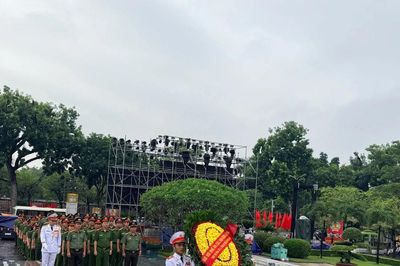 Hun đúc truyền thống cách mạng vẻ vang của dân tộc