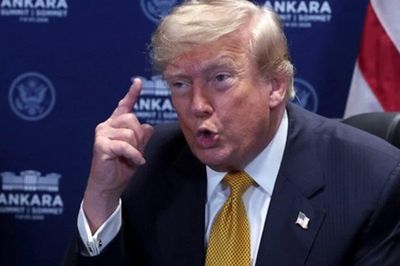 Ông Trump cân nhắc 'đòn đánh lớn chưa từng thấy' nhằm vào Iran