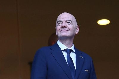 Chủ tịch FIFA gửi lá thư đặc biệt tới Argentina