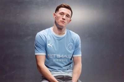 'Bom tấn' của Man City chọc giận fan MU