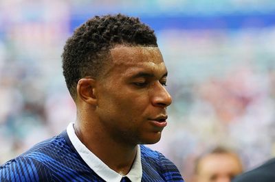 Mourinho ưu ái Mbappe