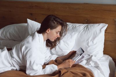 Khách sạn thay ga giường, nhưng không phải lúc nào cũng giặt chăn