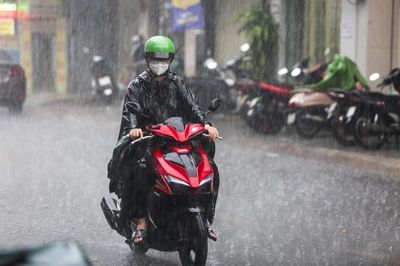 Thời tiết hôm nay 24.7: Hà Nội mưa to đến rất to