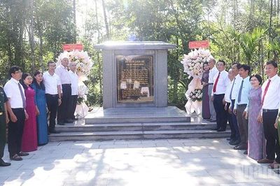 Khánh thành Bia di tích địa điểm thành lập Chi bộ Thạnh Bình - Chi bộ Đảng đầu tiên của huyện Tiên Phước trước đây