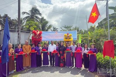 Vĩnh Long khánh thành mô hình 'Tuyến đường rợp bóng cờ bay' tại xã Trà Côn