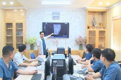 Phẫu thuật thành công vỡ mâm chày phức tạp cho cụ bà 67 tuổi