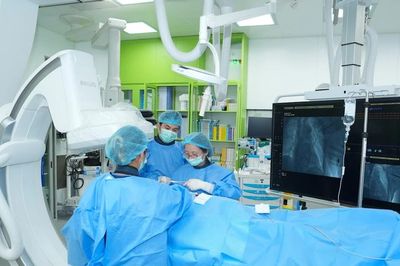 Cấy máy khử rung tim kịp thời cứu bệnh nhân mắc hội chứng Brugada