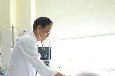 Ngộ độc rượu nguy hiểm: Cảnh báo từ các ca cấp cứu tại bệnh viện