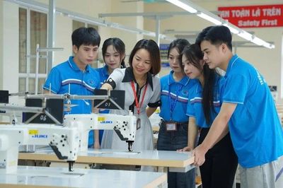 Bộ môn có phải là đơn vị hành chính do cơ sở giáo dục đại học tự quyết định?