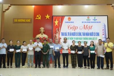 Phân Bón Cà Mau trao tặng 600 triệu đồng tri ân gia đình chính sách