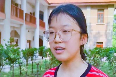 Nữ sinh đỗ Đại học Thanh Hoa dù chưa từng đi học thêm, gây xôn xao dư luận