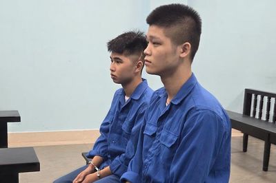 Hai quái xế lĩnh án vì 'thông chốt' sự kiện A80, tông ngã cảnh sát cơ động