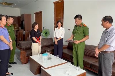 Một phụ nữ ở Phú Thọ bị khởi tố, lộ chiêu trò mua bán đất nhiều người dễ bị lừa