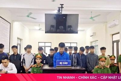 Truy đuổi nhau gây náo loạn đường phố, 17 thiếu niên lĩnh án
