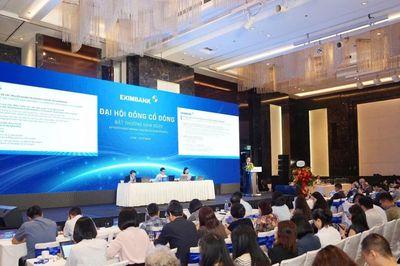 Ông Nguyễn Lê Quốc Anh được bầu giữ chức Chủ tịch Hội đồng quản trị Eximbank