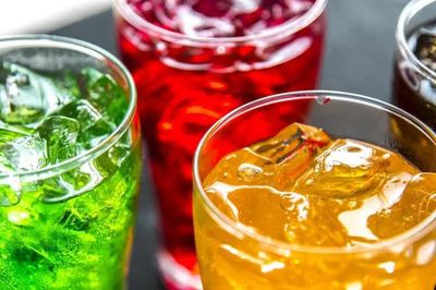 Người đàn ông 32 tuổi nhập viện sau thời gian dài uống loại nước 'quốc dân' mỗi ngày