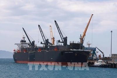 Doanh nghiệp Khánh Hòa kiến nghị gỡ vướng hạ tầng, nhân lực khu công nghiệp