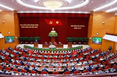 Cơ quan Đảng ủy các cơ quan Đảng Trung ương: Thông báo nhanh kết quả Hội nghị Trung ương 3, khóa XIV