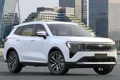 Giá cao hơn 41 triệu đồng, Ford Territory Platinum hơn gì bản Titanium X?