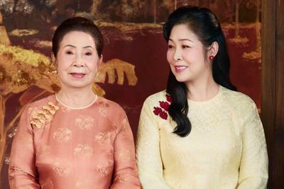 Hồng Vân mừng sinh nhật người đặc biệt