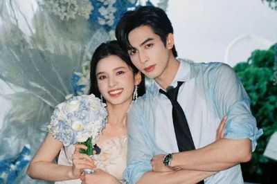 Trương Tịnh Nghi và Tống Uy Long tung bộ ảnh cưới gây bão
