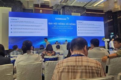 Eximbank thay gần trọn HĐQT: Phép thử quản trị dựa vào hệ thống?