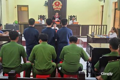 Tuyên án nhóm bị cáo mua bán trái phép chất ma túy