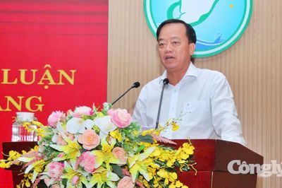 Cà Mau trao giải cuộc thi chính luận bảo vệ nền tảng tư tưởng của Đảng