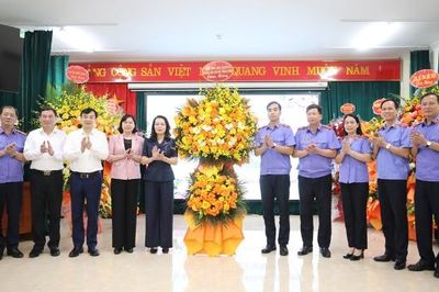 Lãnh đạo tỉnh Bắc Ninh thăm, chúc mừng Viện Kiểm sát nhân dân tỉnh