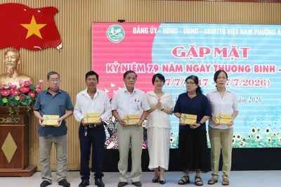 Phường An Hải tri ân người có công nhân kỷ niệm 79 năm ngày Thương binh - Liệt sĩ (27/7)