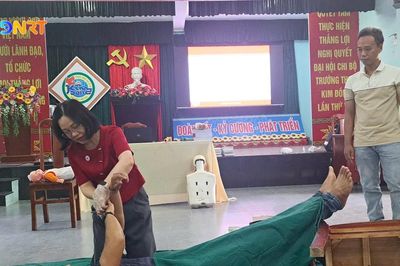 Trang bị kỹ năng phòng, chống thiên tai và sơ cấp cứu cho giáo viên