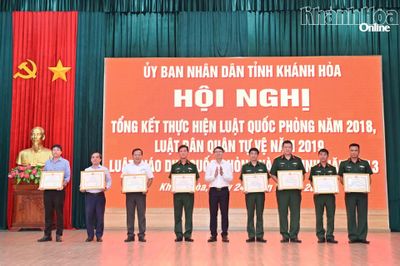 Tổng kết thực hiện các luật về quốc phòng, dân quân tự vệ, giáo dục quốc phòng và an ninh