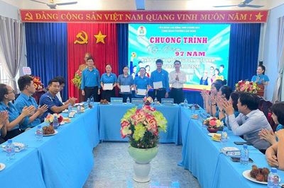 Công đoàn phường Cam Ranh tổ chức kỷ niệm 97 năm Ngày thành lập Công đoàn Việt Nam