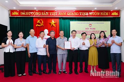 Công bố Quyết định thành lập và thông qua Quy chế tổ chức, hoạt động của Hội đồng tư vấn Ủy ban MTTQ Việt Nam tỉnh