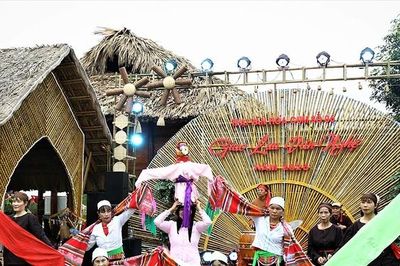 Khơi thông nguồn lực phát triển văn hóa bền vững