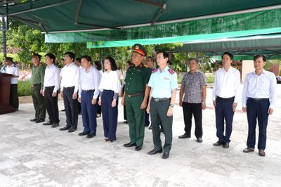 Tưởng nhớ, tri ân anh hùng liệt sĩ tại Nghĩa trang liệt sĩ Ba Dốc