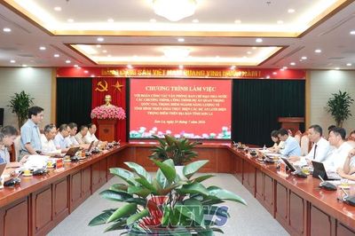 Đẩy nhanh tiến độ triển khai các dự án lưới điện trọng điểm trên địa bàn tỉnh Sơn La