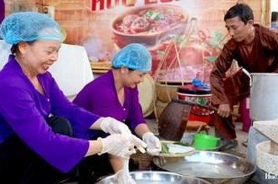Ẩm thực ba miền hội tụ về Huế