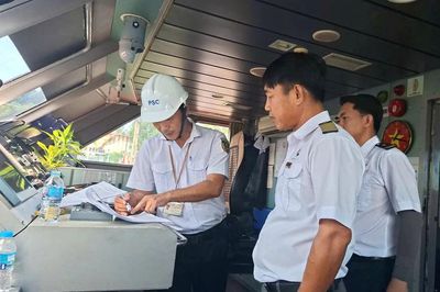 322.000 lượt khách qua tuyến Sa Kỳ - Lý Sơn, an toàn được đặt lên hàng đầu