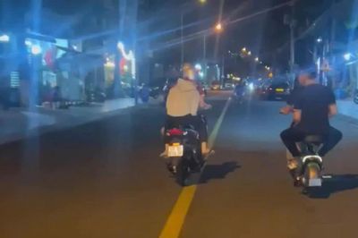 Xác minh nhóm thanh niên chạy xe lạng lách, 'diễn xiếc' trên đường phố TP.HCM
