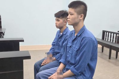 Hai quái xế lĩnh án vì ''thông chốt'', tông xe vào cảnh sát bảo vệ sự kiện dịp A80