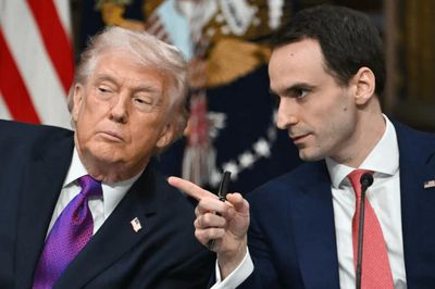 Ông Trump muốn rót hàng trăm tỷ USD thẳng tới nhà khoa học thay vì các trường đại học