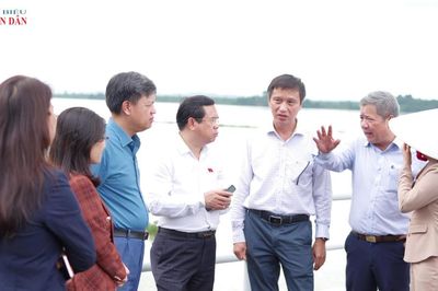 Đoàn công tác của Ủy ban Khoa học, Công nghệ và Môi trường khảo sát tại Công ty thủy điện Buôn Kuốp