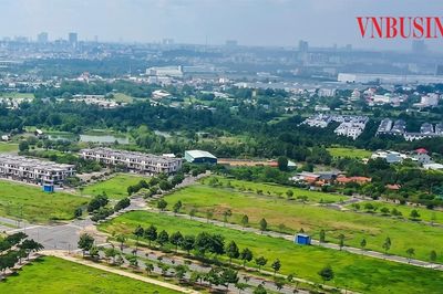 Nguồn cung tăng trong khi thanh khoản ì ạch, tiền đầu tư bất động sản đổ về đâu?
