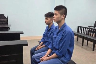 Hai thanh niên lĩnh án vì 'thông chốt', đâm xe vào chiến sĩ Công an