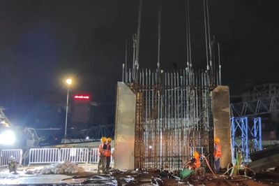 Thi công tường vây ga ngầm đầu tiên tuyến metro số 5