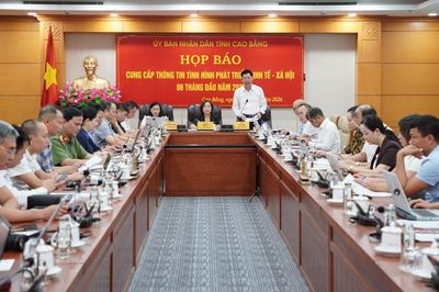 Họp báo cung cấp thông tin về tình hình phát triển kinh tế - xã hội 6 tháng đầu năm
