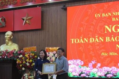 Xã Hóc Môn: Nhiều kết quả, thành tích nổi bật trong phong trào thi đua Toàn dân BVANTQ