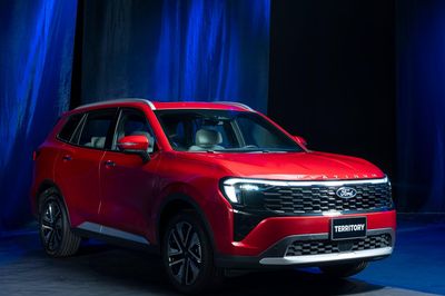 Thêm bản Platinum, Ford Territory có giá cao nhất 916 triệu đồng
