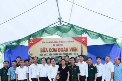 'Bữa cơm đoàn viên' lan tỏa đạo lý 'Uống nước nhớ nguồn' ở xã Suối Hai